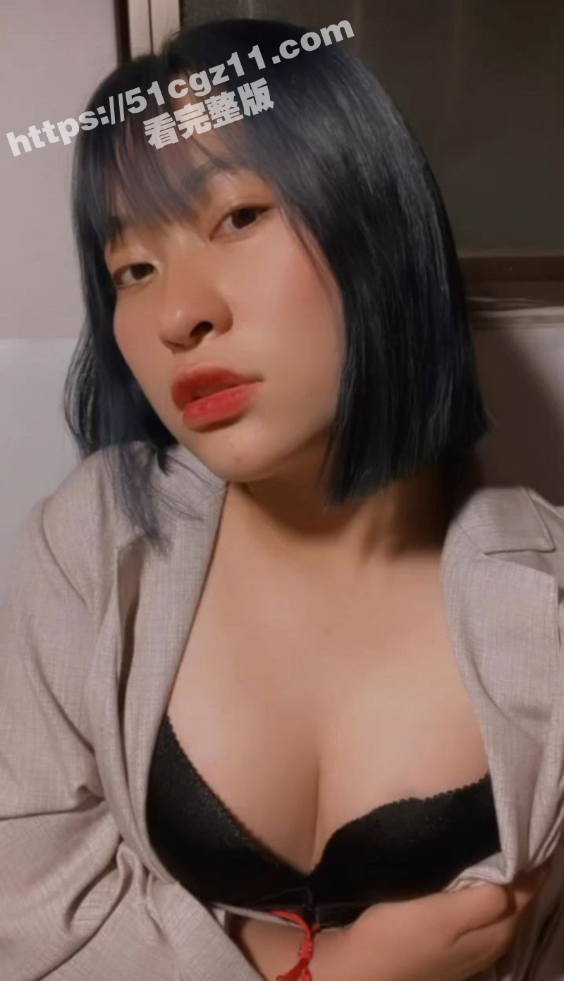 18岁反差婊学生妹 相关图片