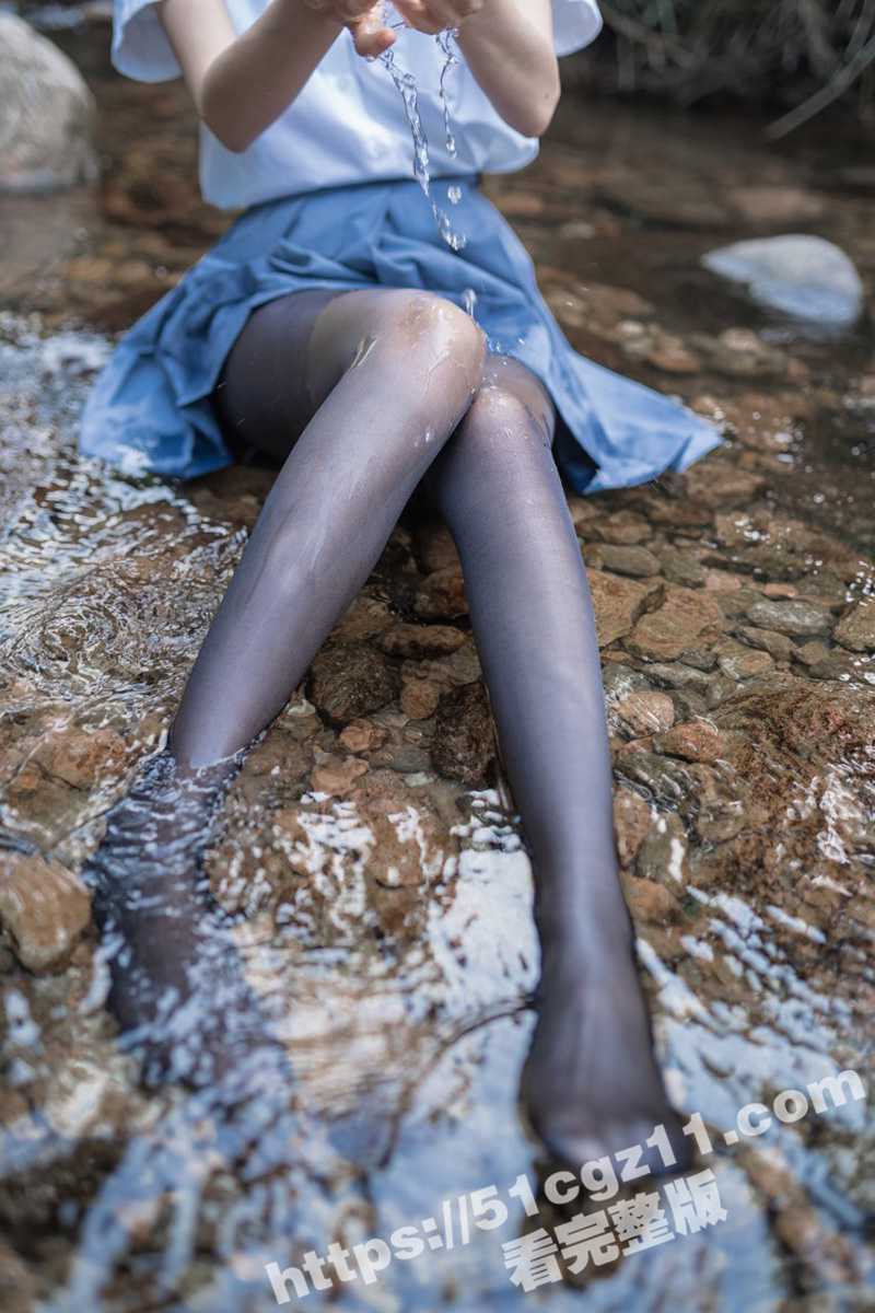骚浪贱舞蹈系女大学生相关图片