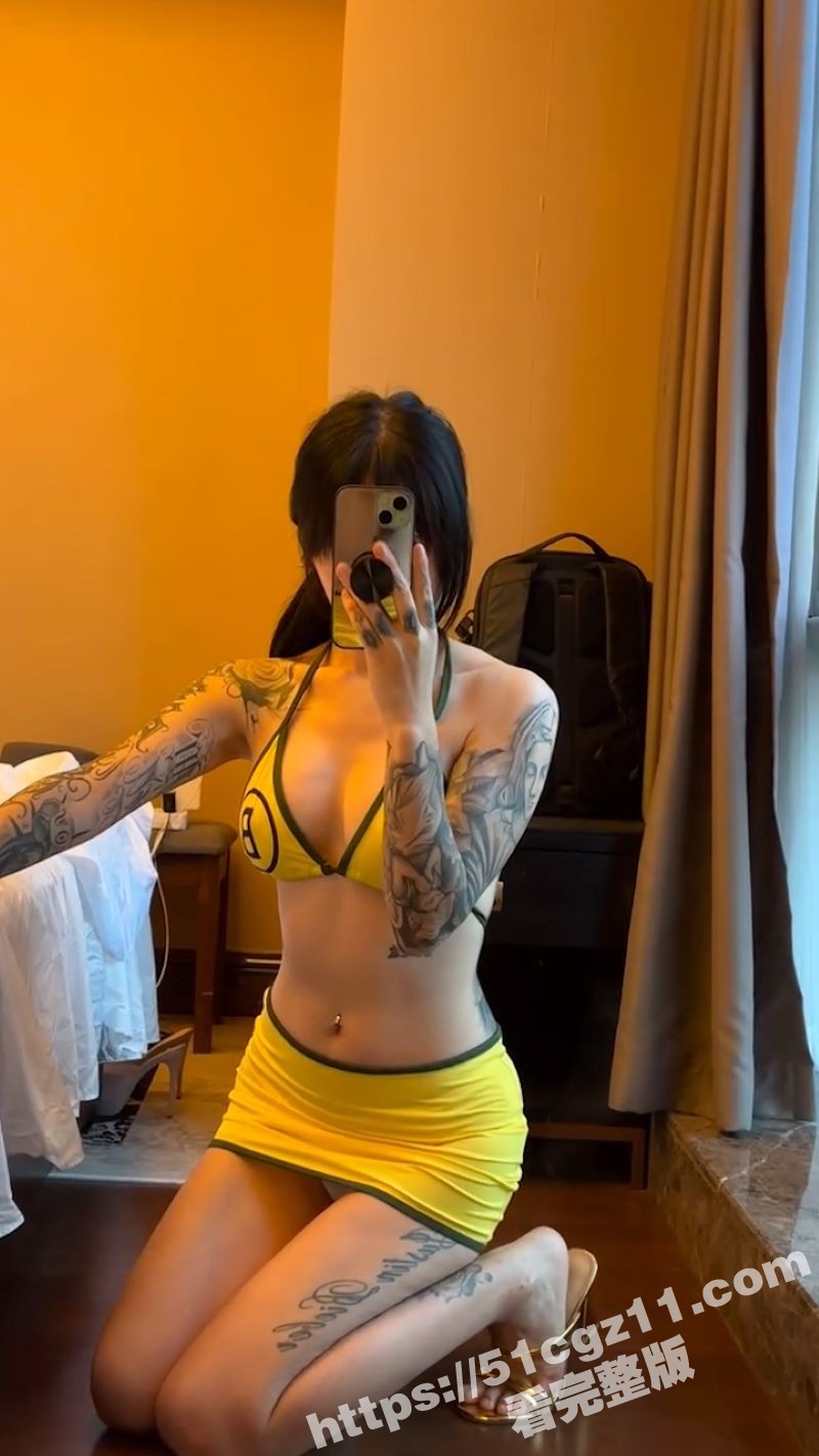 抖音精神小妹 一只阿狸 泄密视频流出 青春美少女反差全裸自慰 淫荡的模样非常欠操