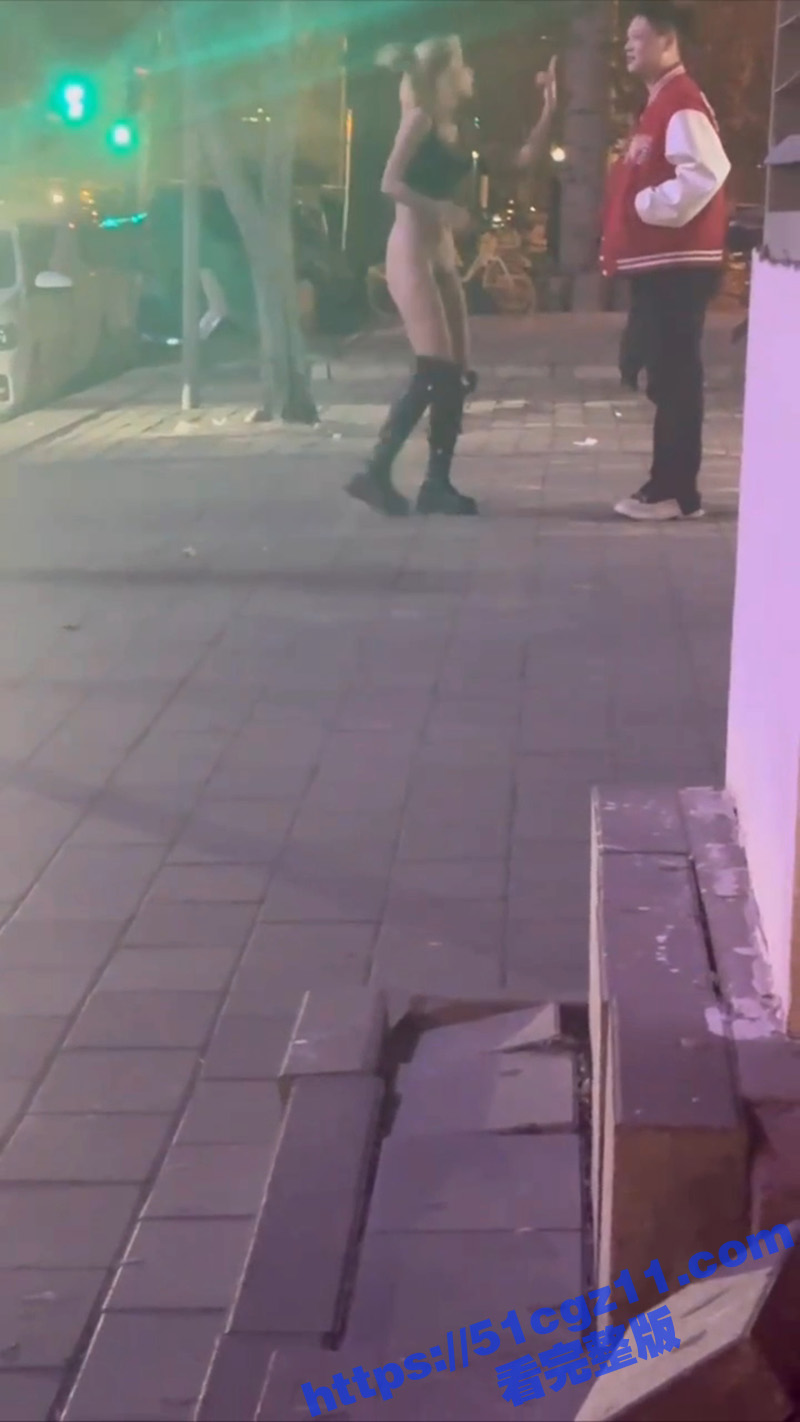 精神小妹的吵架绝招 相关图片