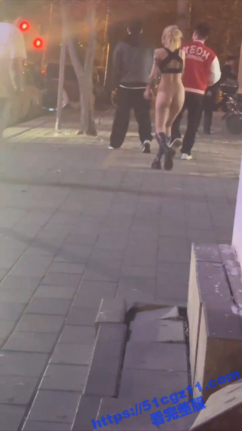 精神小妹的吵架绝招 相关图片