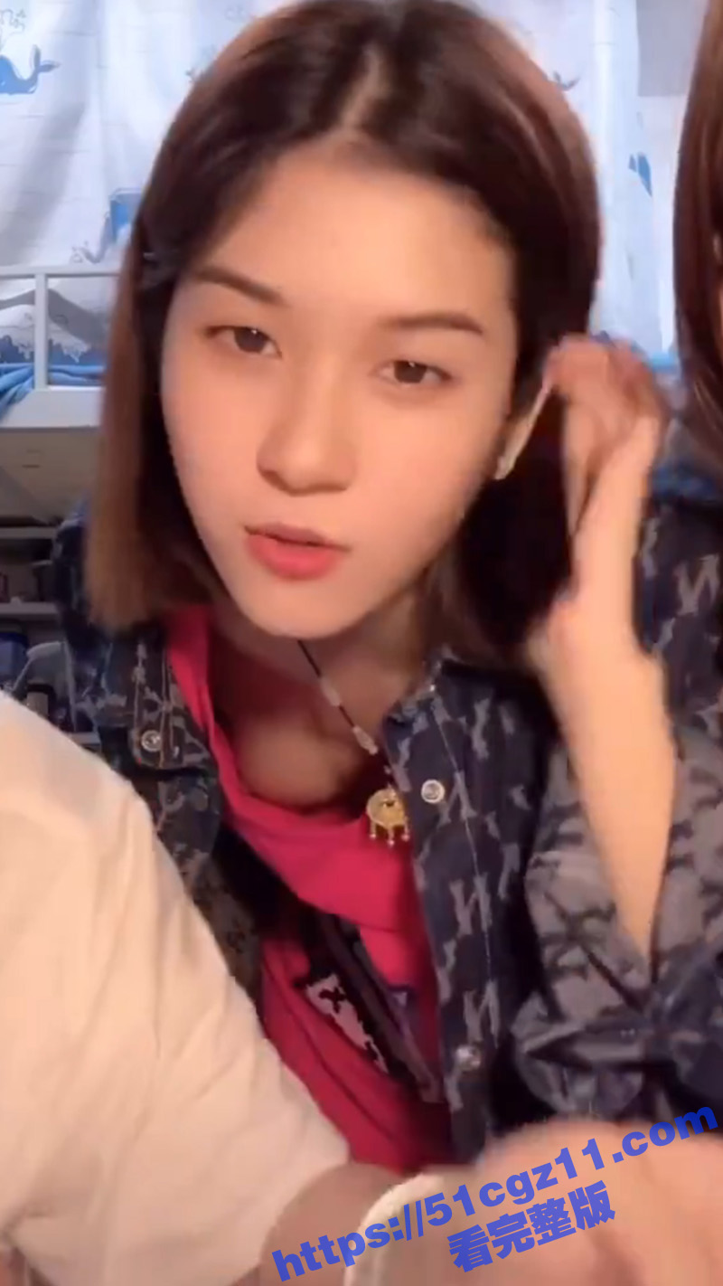 抖音直播露点闪现 各相关图片