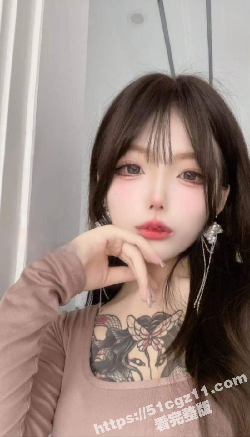 开封新技术中等职业学校‌精神小妹 陈联蕊 和校外黄毛租个破出租屋激情操爱 口交吃鸡相当反差！