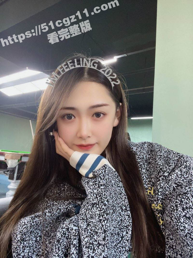 调教圈大神和高颜值梨形身材母狗的聊天记录曝光 极品女神惨遭扇耳光舔马桶道歉 简直炸裂
