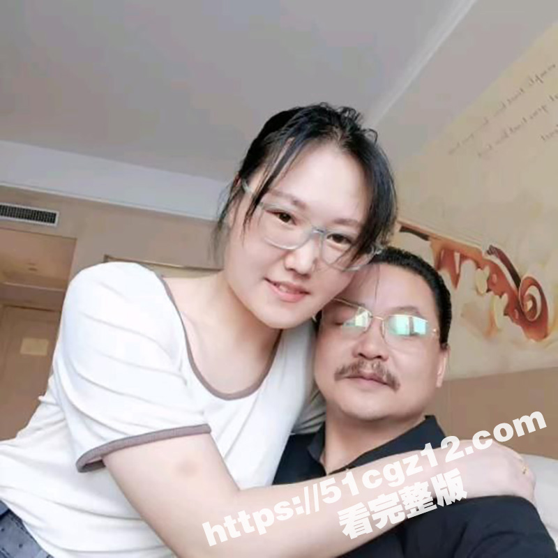 熊芳彬钦天监睡女弟子相关图片
