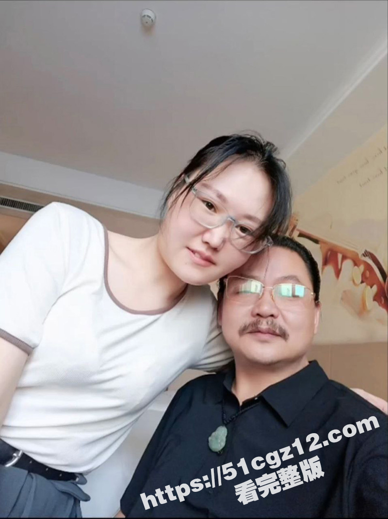 熊芳彬钦天监睡女弟子相关图片