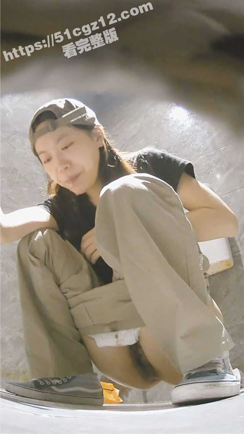 KTV女厕高清全景偷拍 一群极品美鲍齐刷刷露底 美女们珍贵私处一览无余