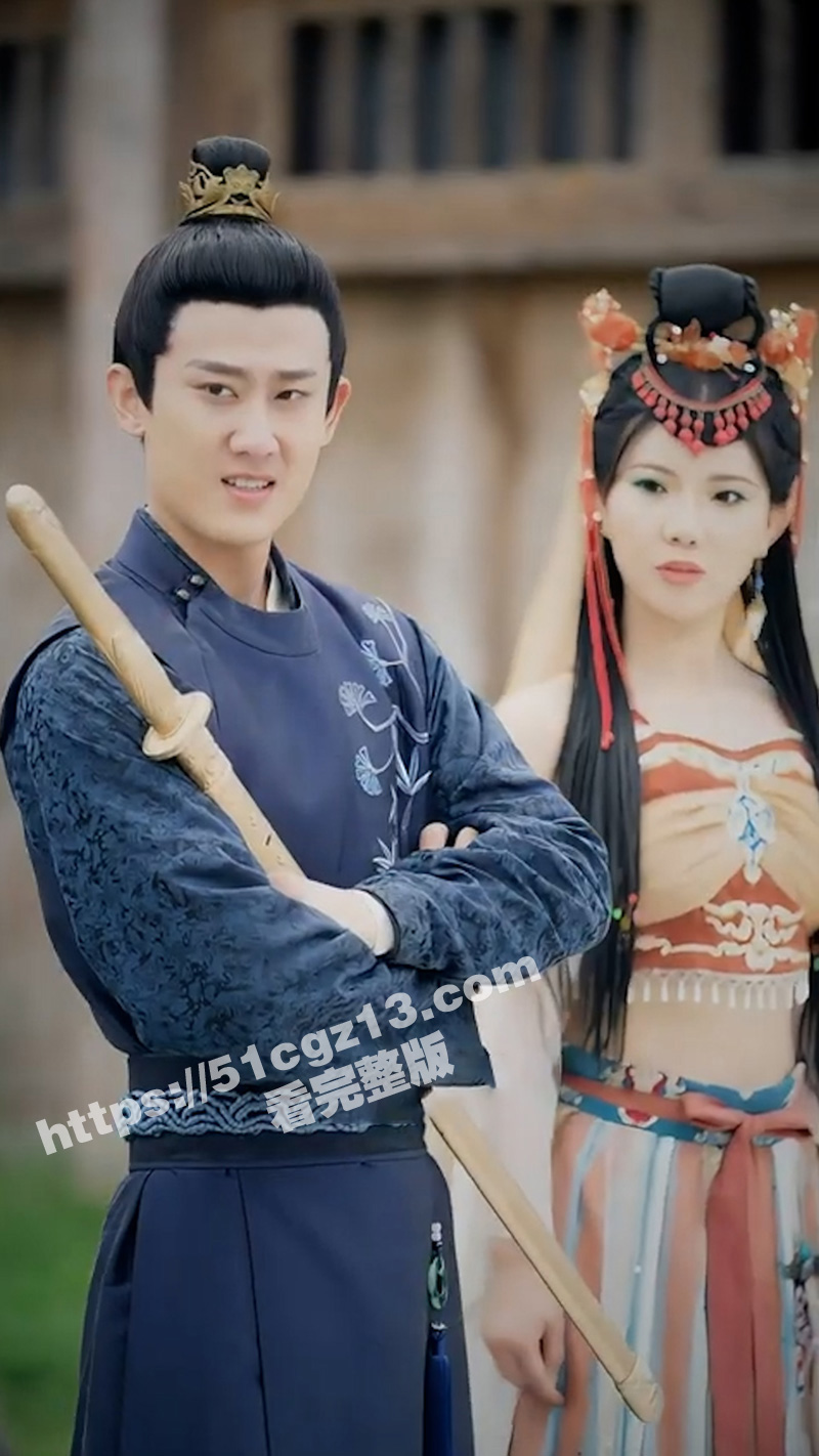 每日短剧《捡个女帝当老婆》小伙意外穿越回古代 开局就遇到女帝！