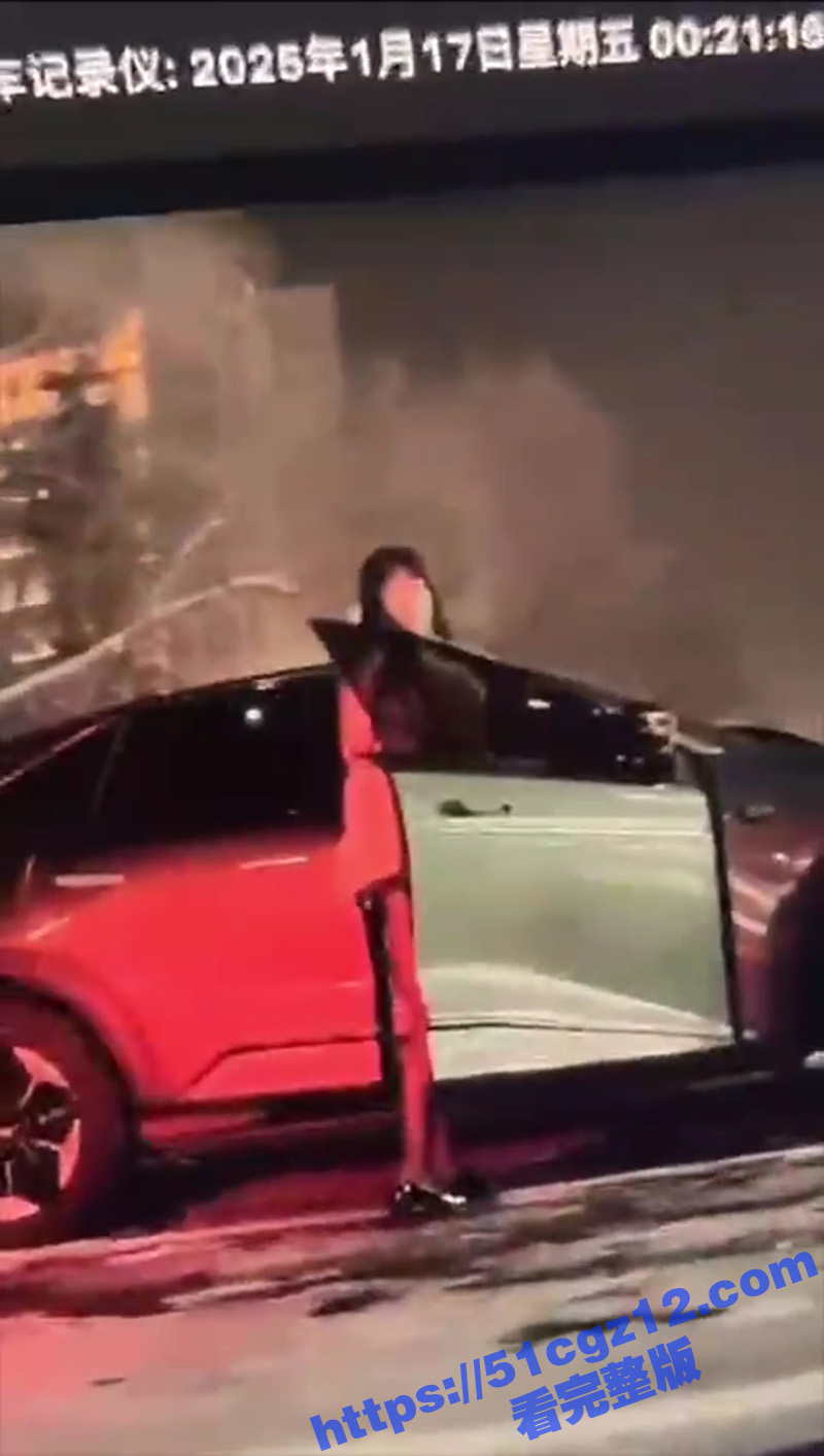广州万达广场小母狗穿相关图片