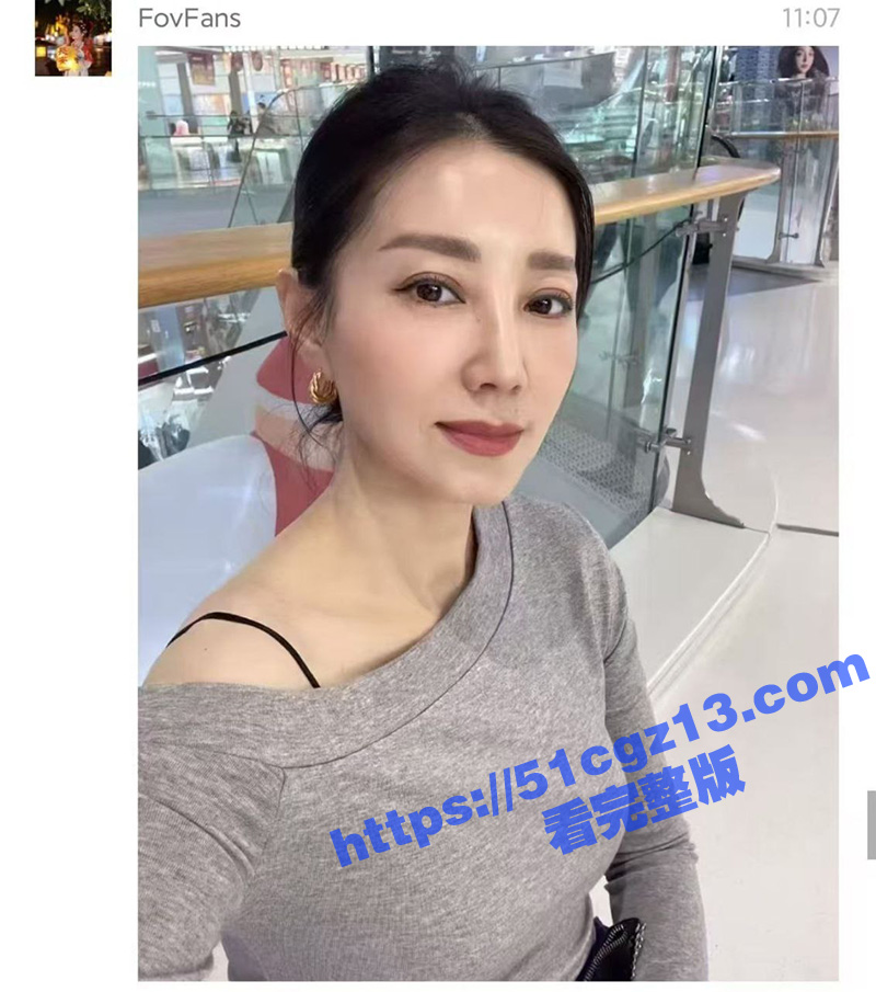 高颜值熟女露脸口交私相关图片