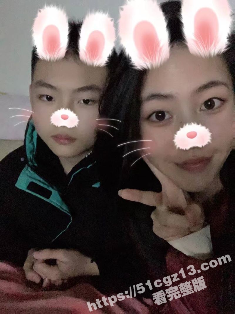 成都成华区反差骚母狗相关图片