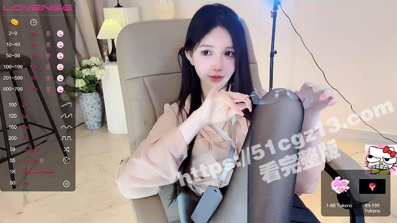 高颜值萝莉女神 haha 直播自慰合集流出 黑丝长腿女神接连潮吹 淫水多到飞溅到脸上