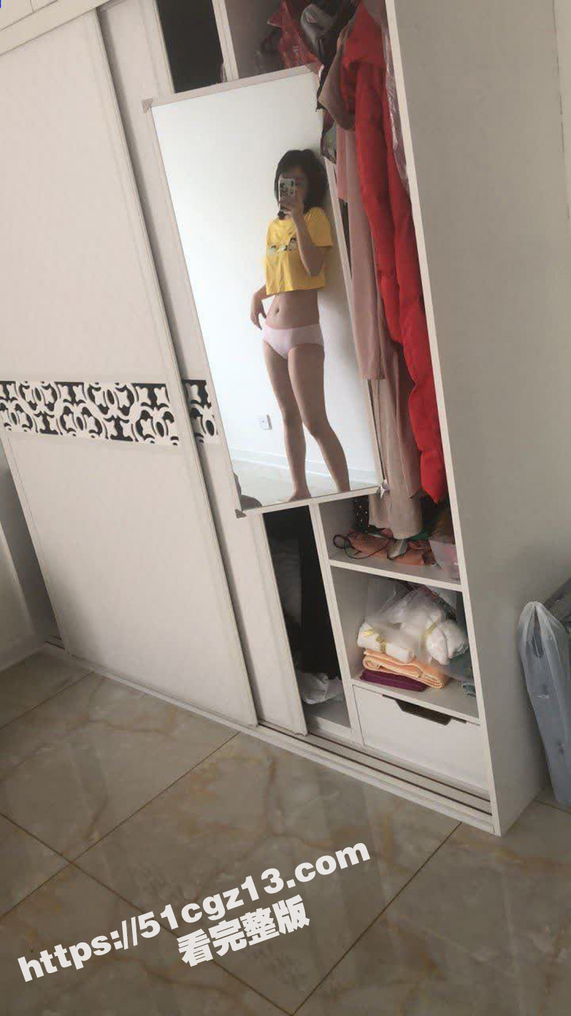 瓜友投稿 骚逼巨乳眼相关图片