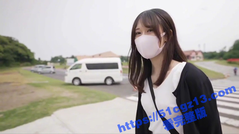 超高颜值女主 第一次下海拍片 满满都女友感 小心翼翼吃鸡的样子太纯了 完美的无套内射性爱