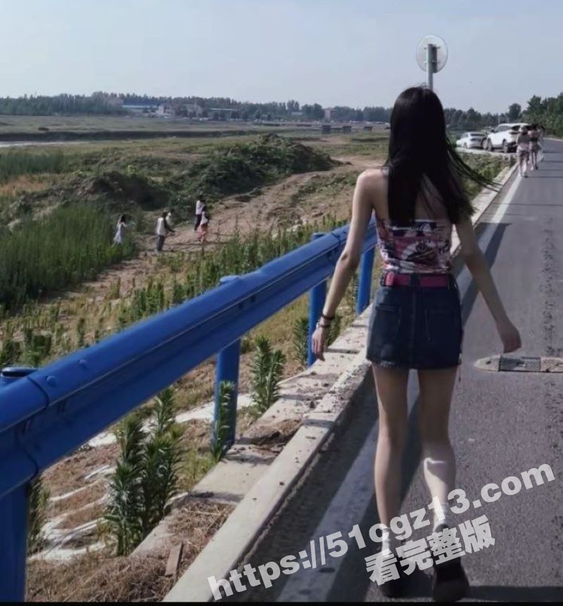 调教极品大学生外甥女相关图片