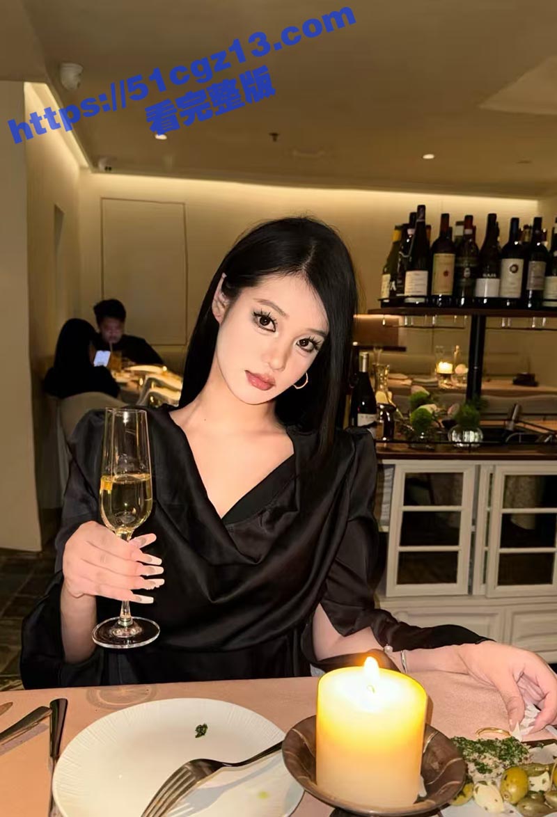 抖音超美网红 甜不齁相关图片