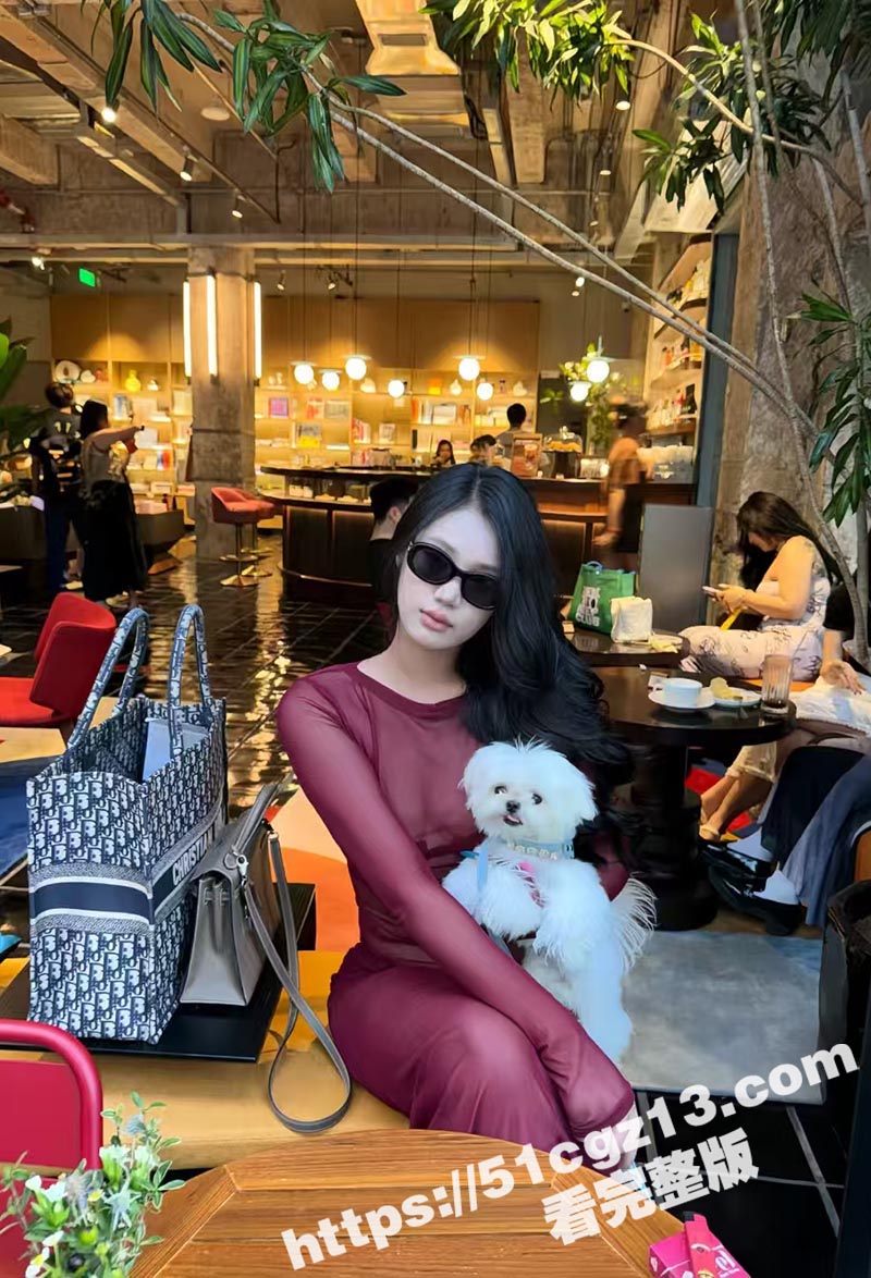 抖音超美网红 甜不齁相关图片