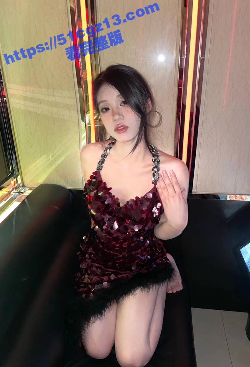 抖音超美网红 甜不齁相关图片