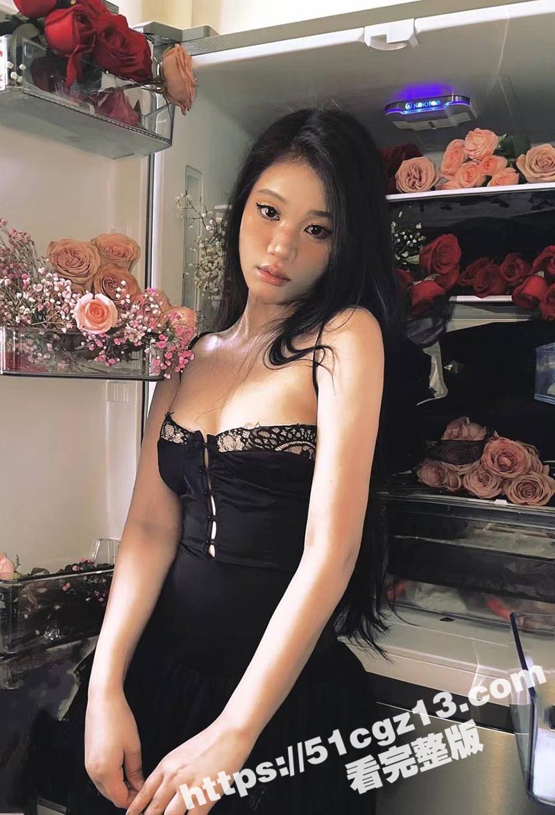 抖音超美网红 甜不齁相关图片
