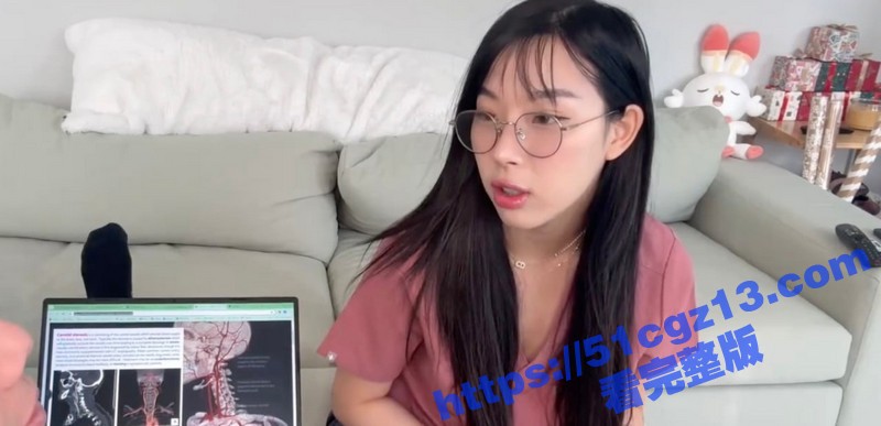高颜值人气韩国正妹 ElleLee 新作 医学院女学生返校用身体同导师交换学分 主动爱抚大屌 被无套猛操！
