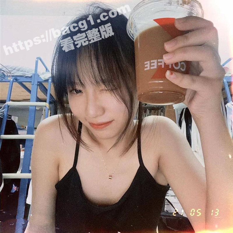 女大学生反差婊与男友相关图片