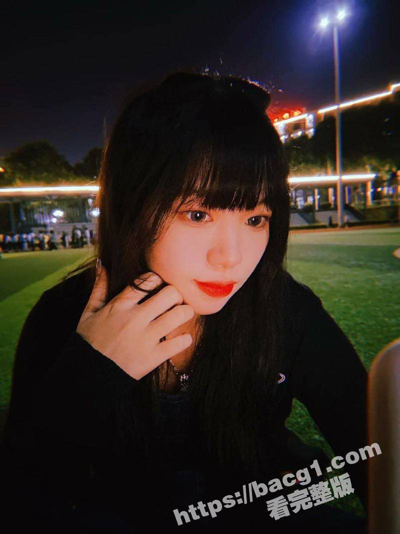 约炮清纯颜值学生妹 皮肤白嫩长腿翘臀 表面乖乖女 私下却是个只爱大屌的母狗 做爱视频曝光