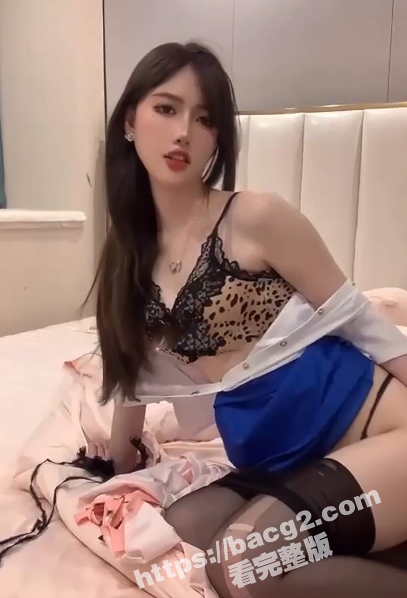 极品清纯嫩模私拍定制相关图片