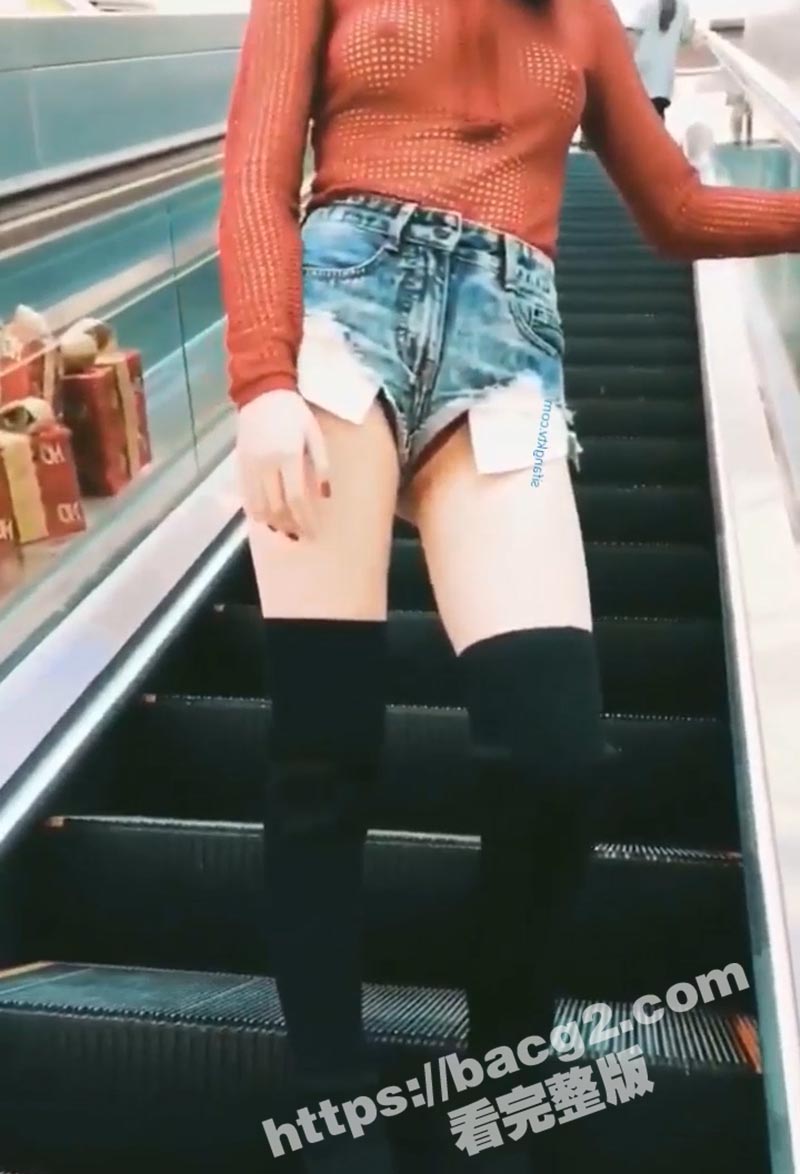 推特顶级身材女神 y相关图片