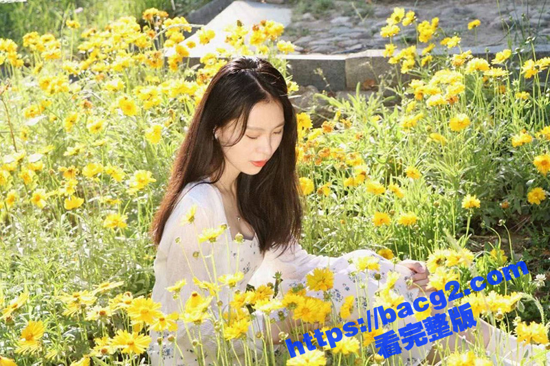 瓜友投稿！反差幼师女相关图片
