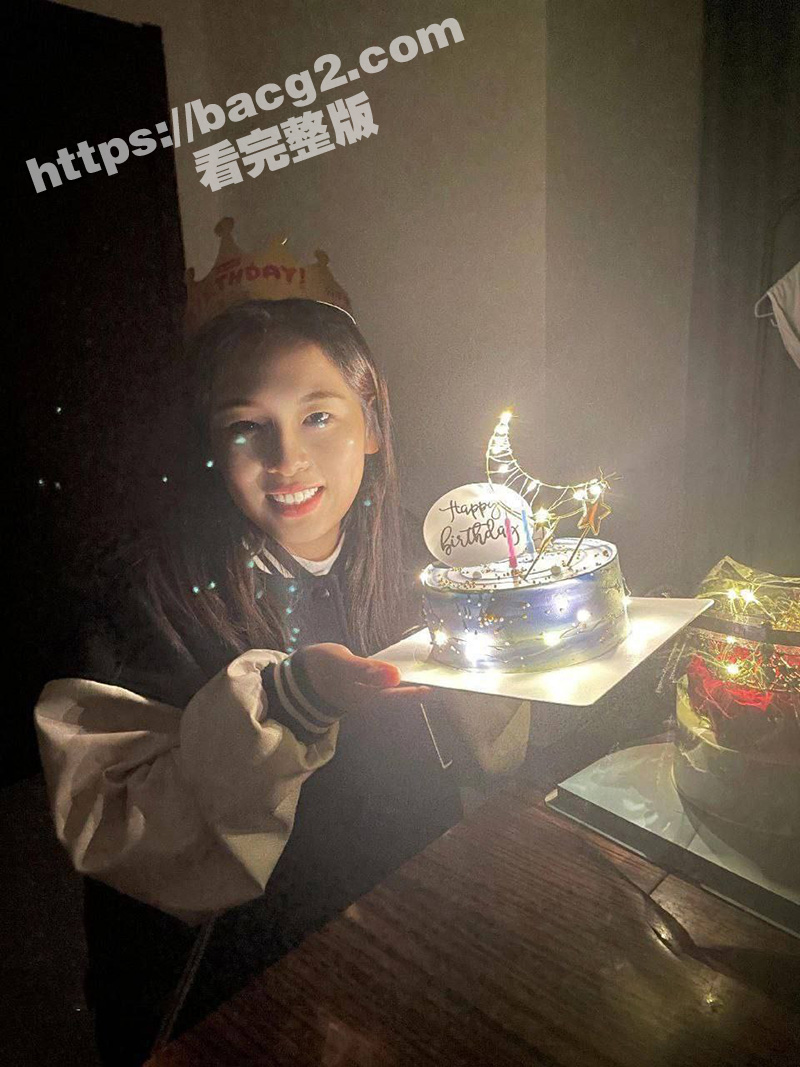 瓜友投稿！反差幼师女相关图片