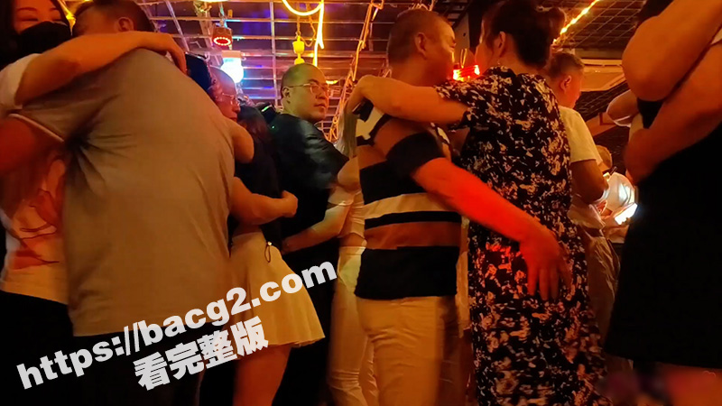 瓜友投稿 莎莎舞厅现相关图片