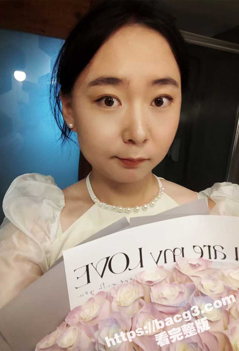 济南高校大四学姐 任莹莹 约炮裸聊自慰视频泄密 手指抠弄无毛淫穴 大屌无套爆操丰满肥臀 骚浪至极