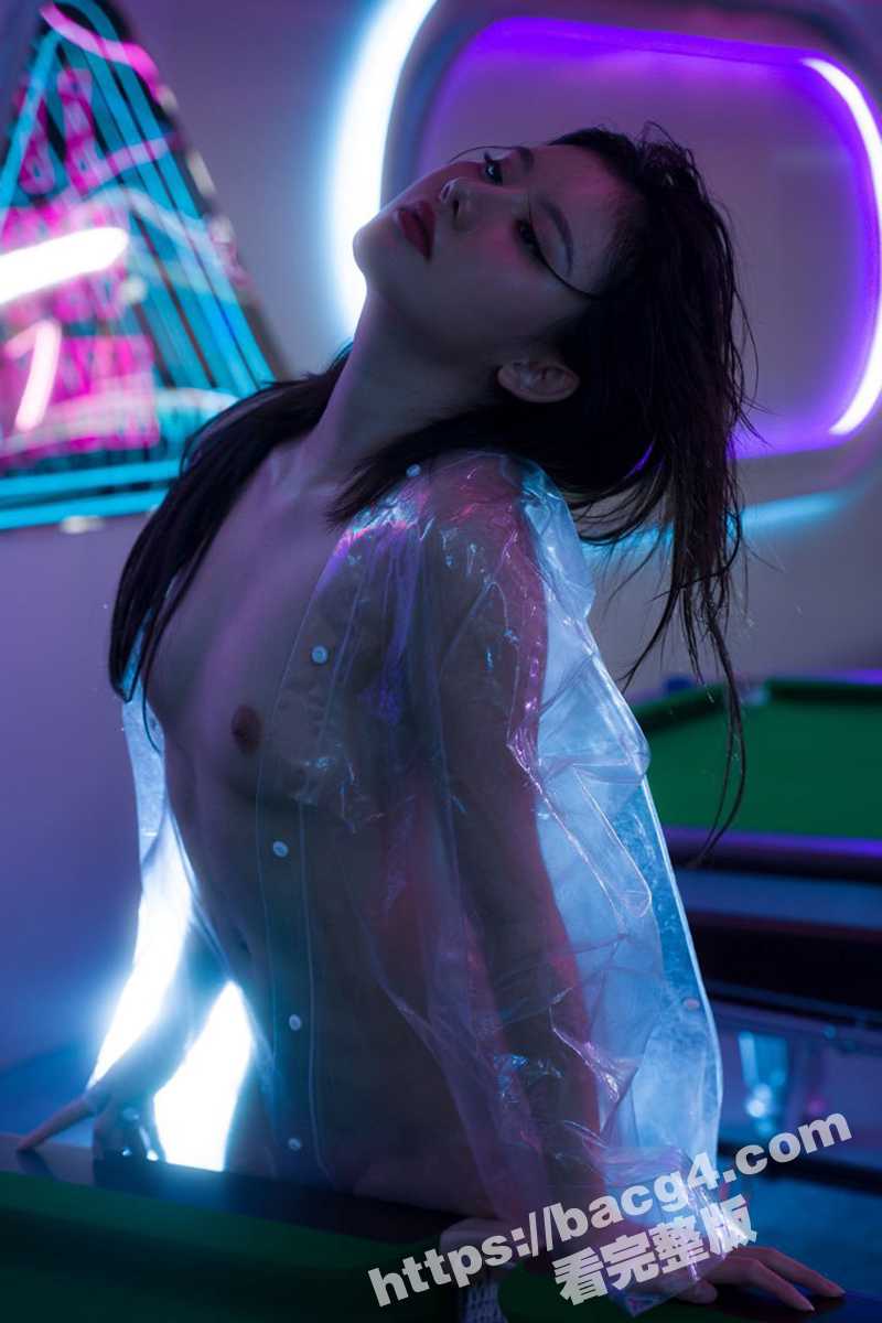 地表最强骚鸡 阿朱 相关图片