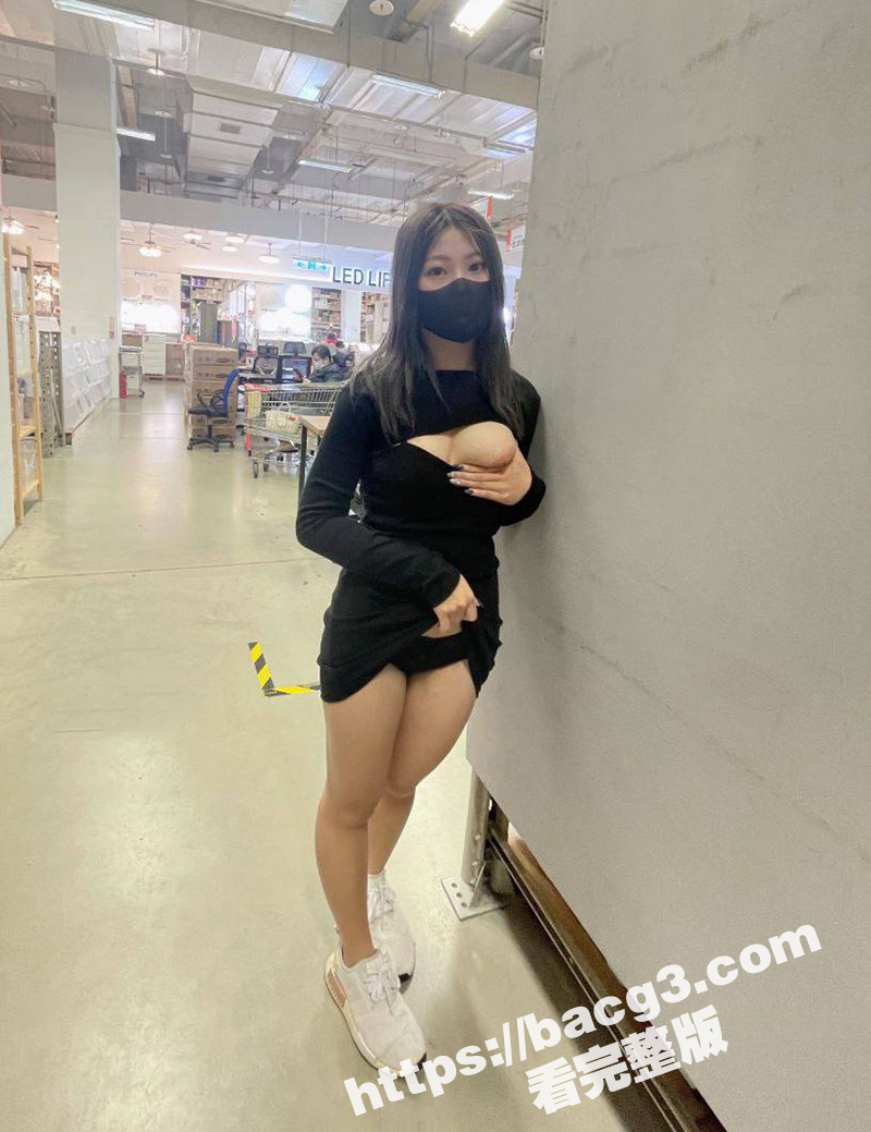 酒店调教巨乳母狗 大相关图片