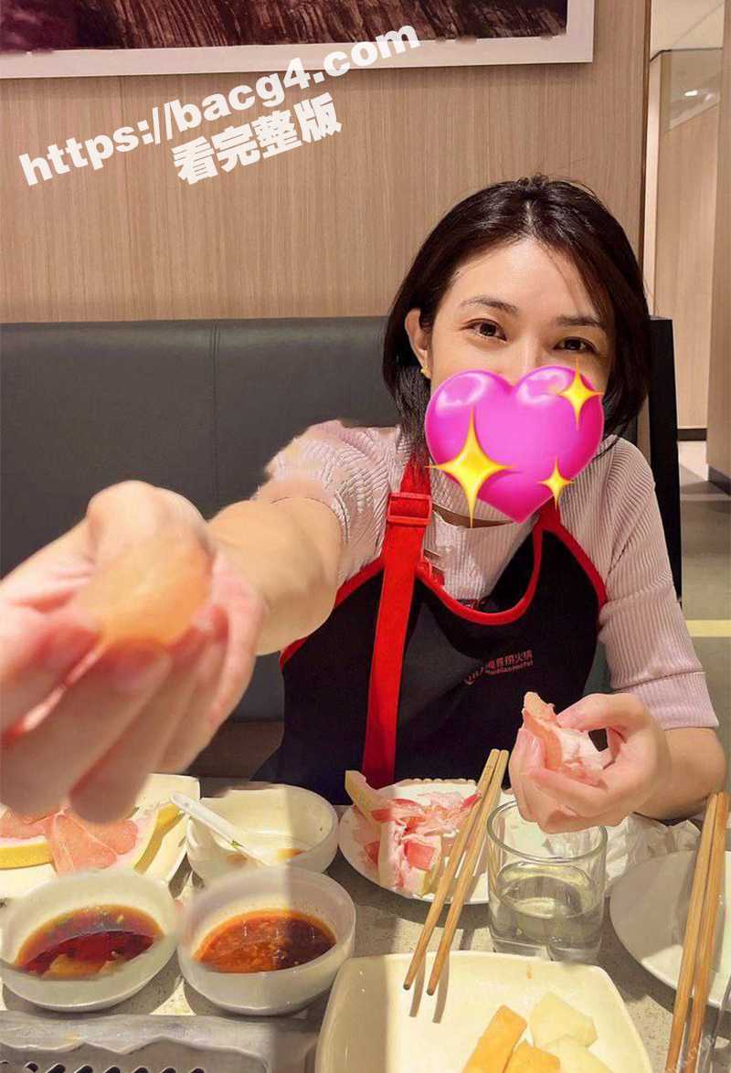 超美气质良家人妻 杨相关图片