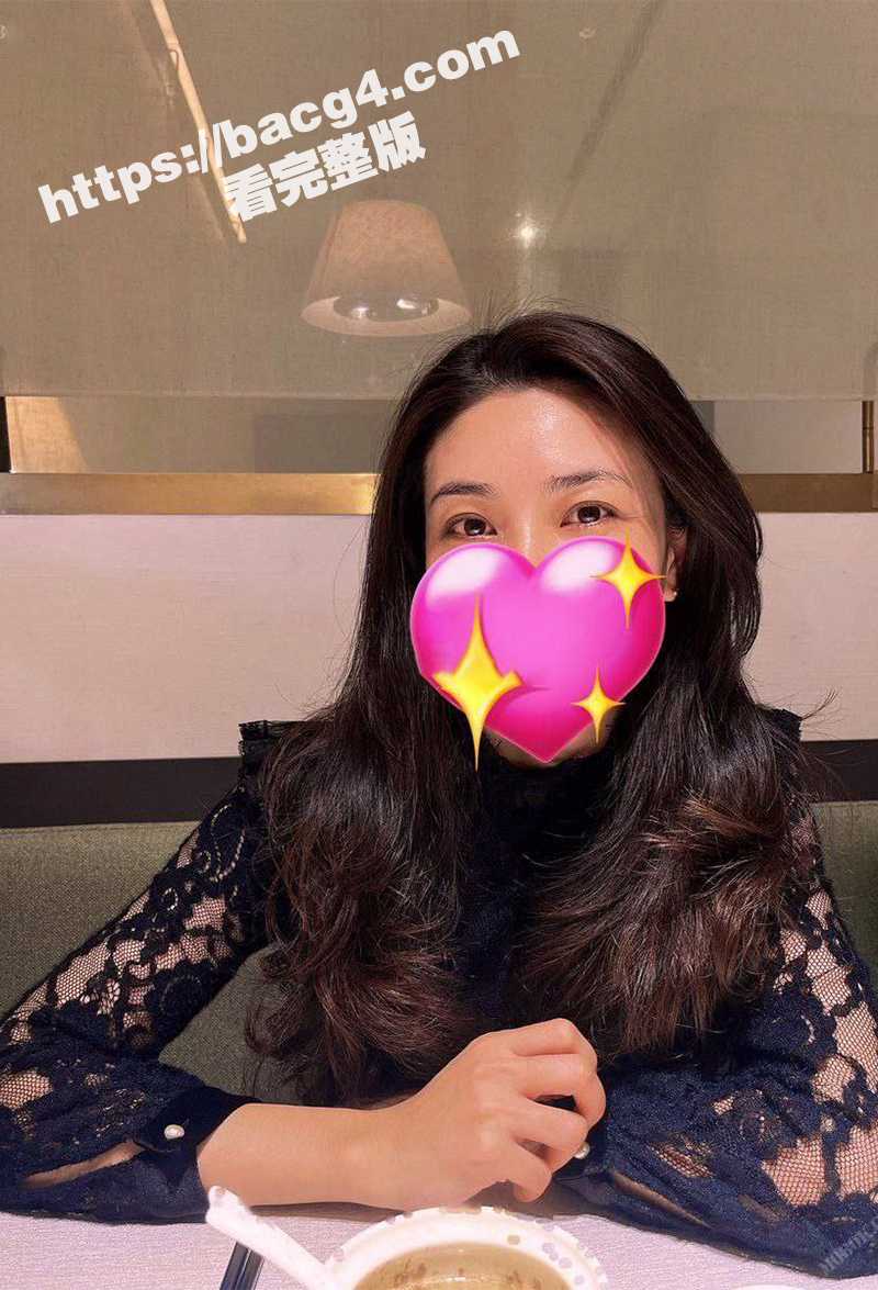 超美气质良家人妻 杨相关图片