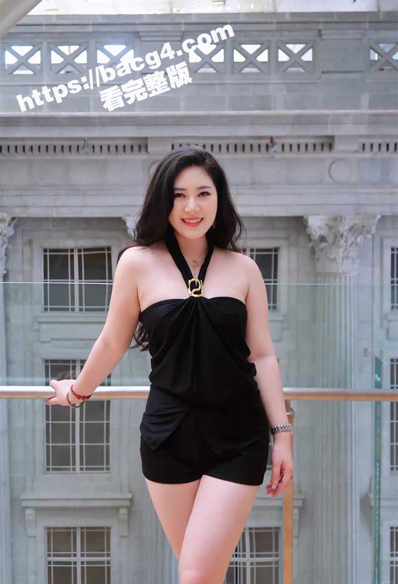 超美气质良家人妻 杨相关图片