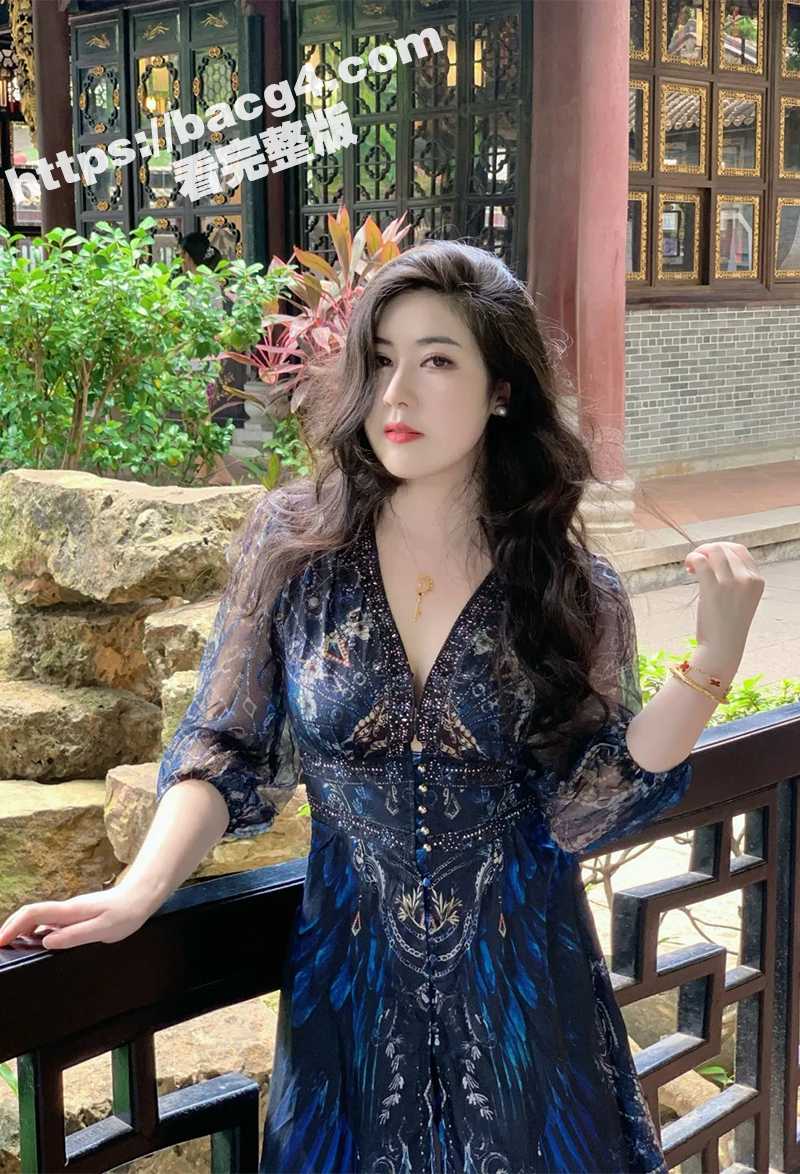 超美气质良家人妻 杨相关图片