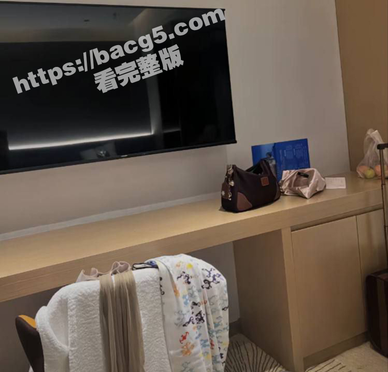 海航女神空姐 朱晶晶相关图片