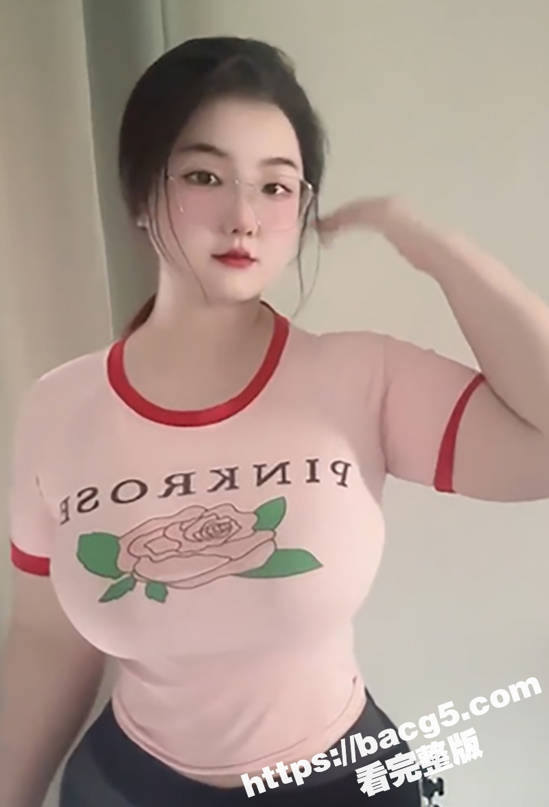 抖音巨乳网红 糕糕学相关图片