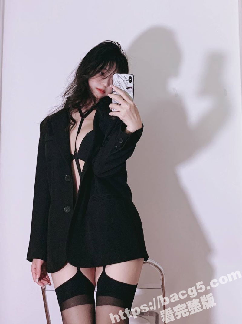 高颜值反差婊 真真 相关图片