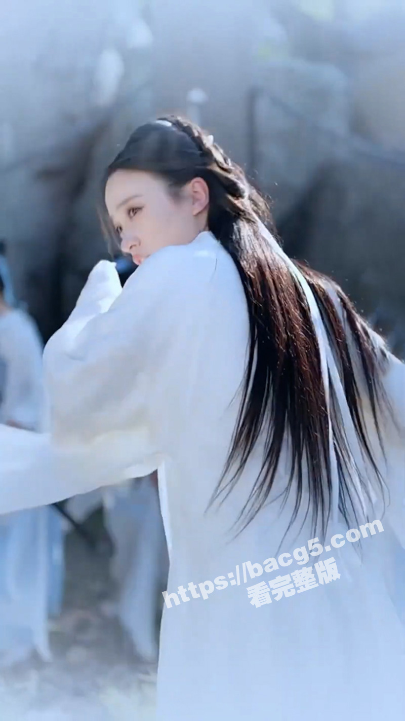每日短剧《斩情缘断妄念我只想成仙》女主被陷害逐出师门 重生后登顶宗主之位！