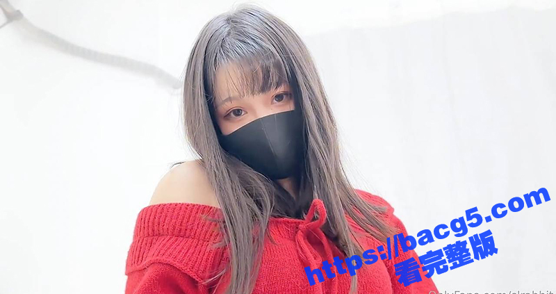 极品网黄福利姬 SLRabbit 乖巧听话的萝莉母狗 配合主人各种姿势无套内射