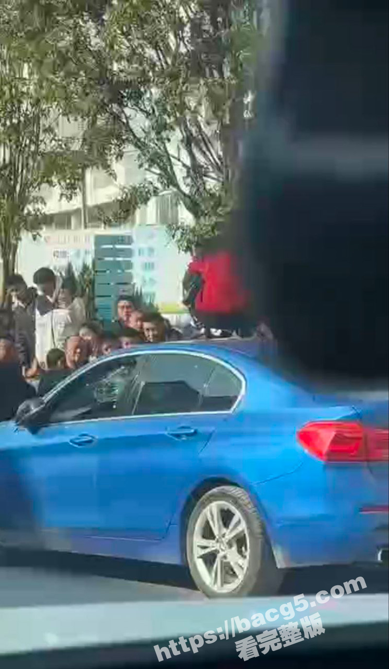 贵州紫云怒砸宝马事件相关图片