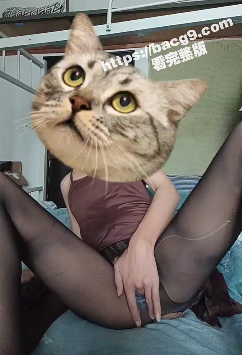抖音童颜尤物 笑笑 相关图片