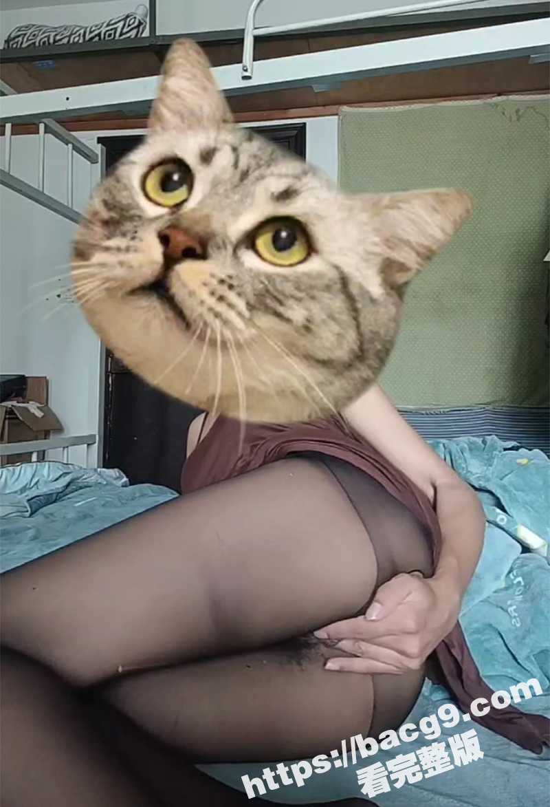 抖音童颜尤物 笑笑 相关图片