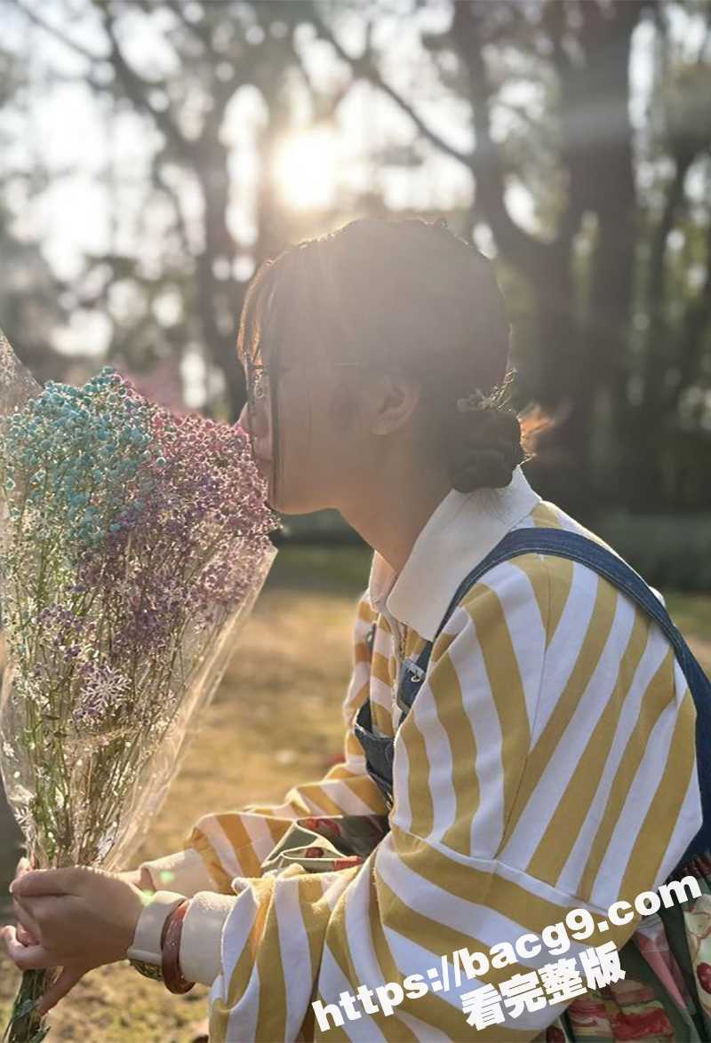 安徽白富美女神 萦梦 竟然包养亲表哥乱伦 视频与聊天截图曝光 私下狂舔表哥大屌 淫乱程度惊呆网友！