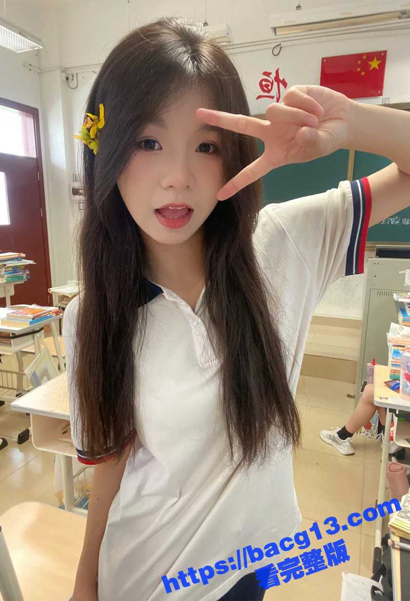 童颜小萝莉下海直播 相关图片