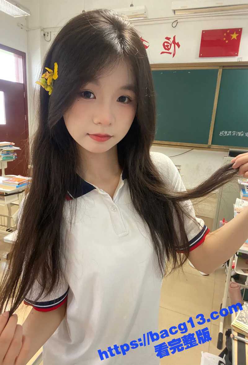 童颜小萝莉下海直播 相关图片
