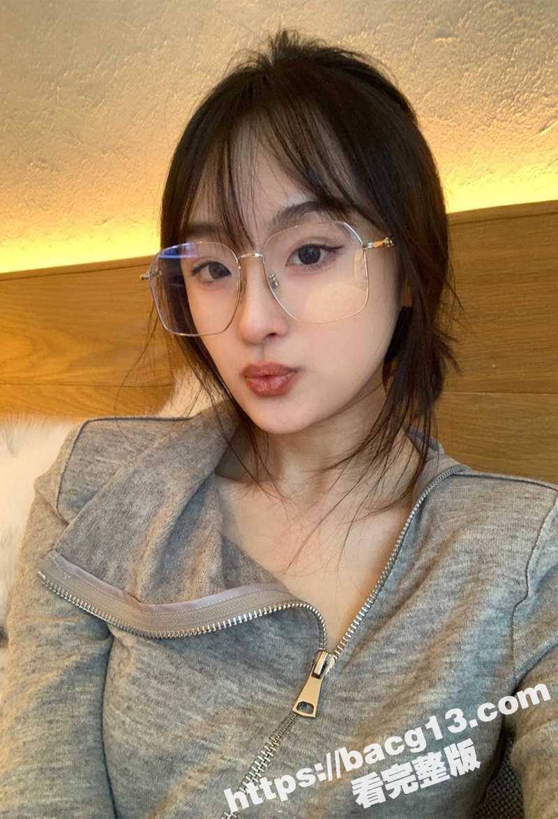 顶级反差淫妻 SMM相关图片